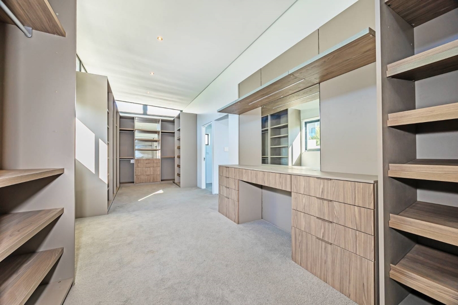 5 Bedroom Property for Sale in Baronetcy Estate Western Cape